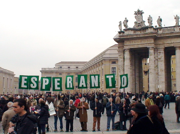 La papo bondeziris en Esperanto