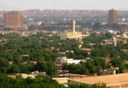 Bamako. Tri afrikaj esperantistoj veturis al Bamako por Monda Socia forumo