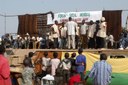 Sceno en Bamako. Afrika delegacio de UEA en maliaj amaskomunikiloj