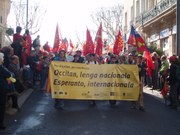 Esperantistoj manifestaciis por la okcitana